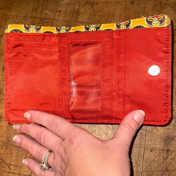 Vera Bradley Vintage Crossbody Saddle Up Purse and Wallet in Provincial Print - Picture 10 of 12